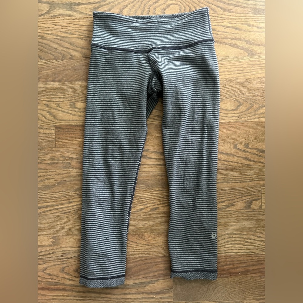 Lululemon Cropped Reversible Legging
